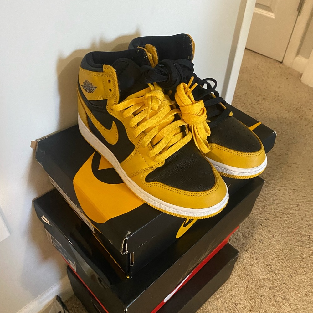AIR JORDAN 1 HIGH OG POLLEN